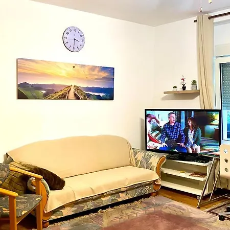 Gemuetliches Vollausgestattetes Appartement In Messenaehe Köln