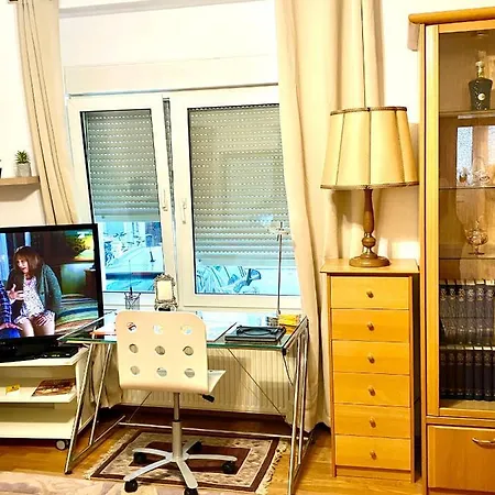 Gemuetliches Vollausgestattetes Appartement In Messenaehe Köln