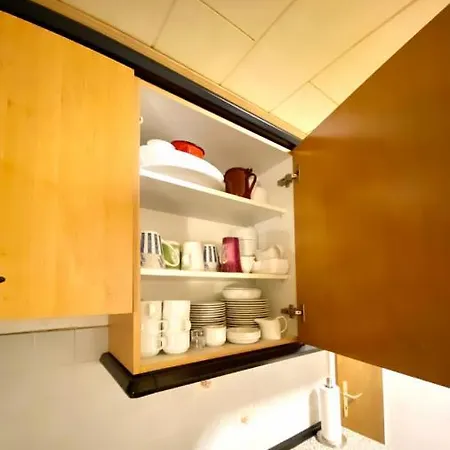 Gemuetliches Vollausgestattetes Appartement In Messenaehe Lejlighed *