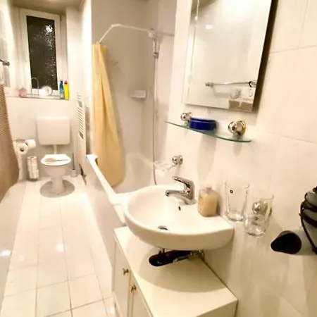 Gemuetliches Vollausgestattetes Appartement In Messenaehe Köln