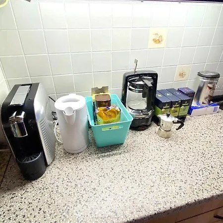 Lejlighed Gemuetliches Vollausgestattetes Appartement In Messenaehe Köln