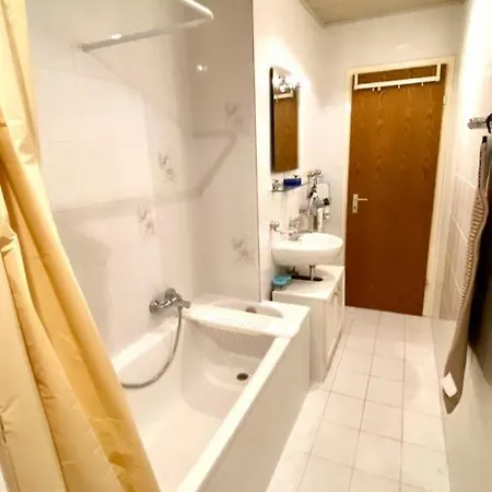 Gemuetliches Vollausgestattetes Appartement In Messenaehe Lejlighed