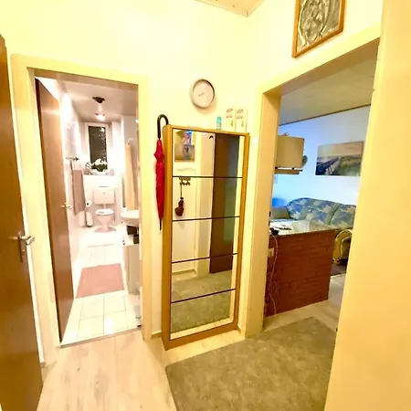 Lejlighed Gemuetliches Vollausgestattetes Appartement In Messenaehe