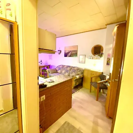 Lejlighed Gemuetliches Vollausgestattetes Appartement In Messenaehe