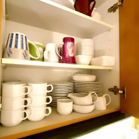Gemuetliches Vollausgestattetes Appartement In Messenaehe Lejlighed *